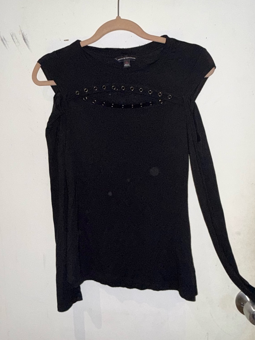 Rock & Republic Black Long Sleeve Top with Eyelet Cutout